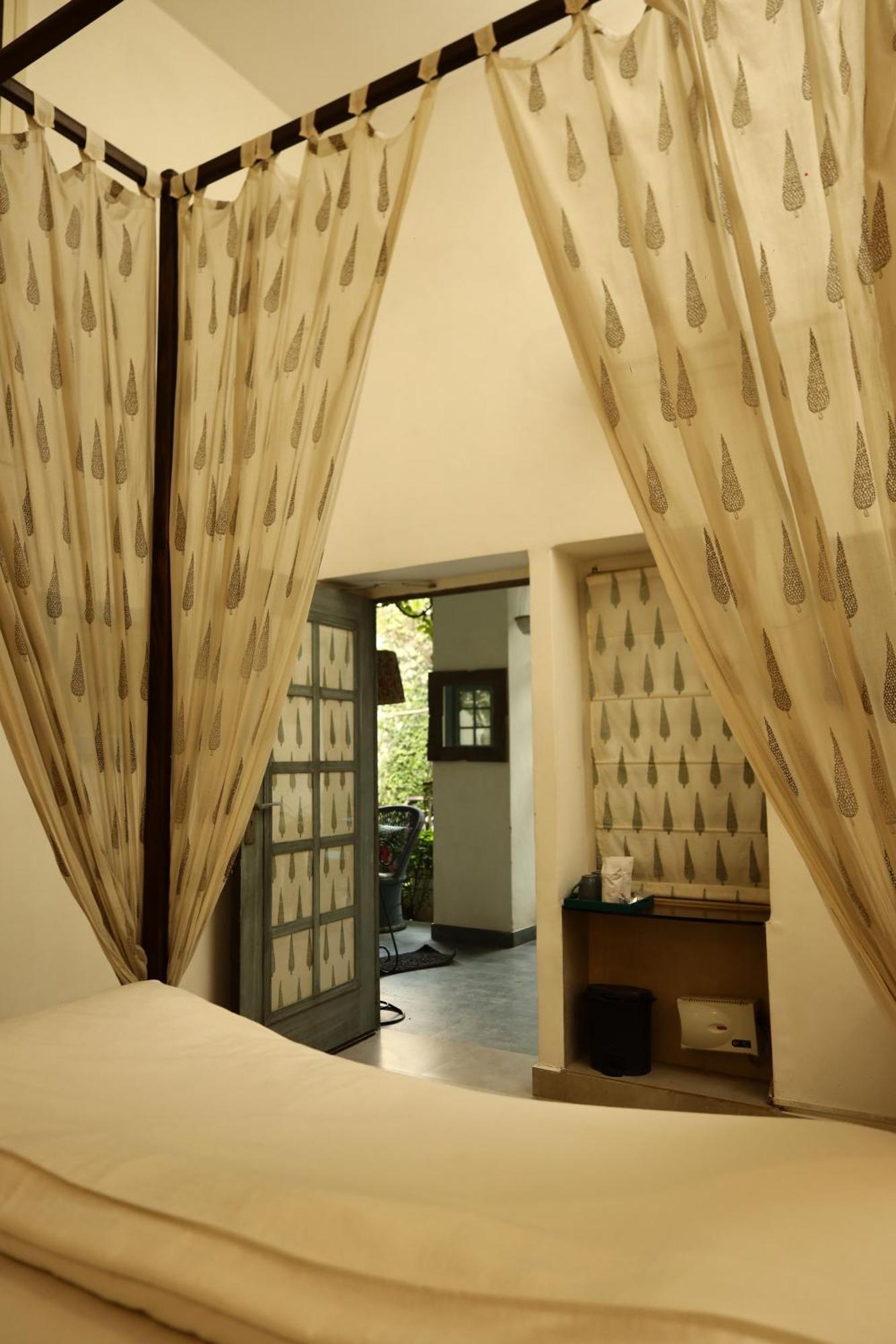 The Bougainvillea Bed & Breakfast Amritsar Bagian luar foto