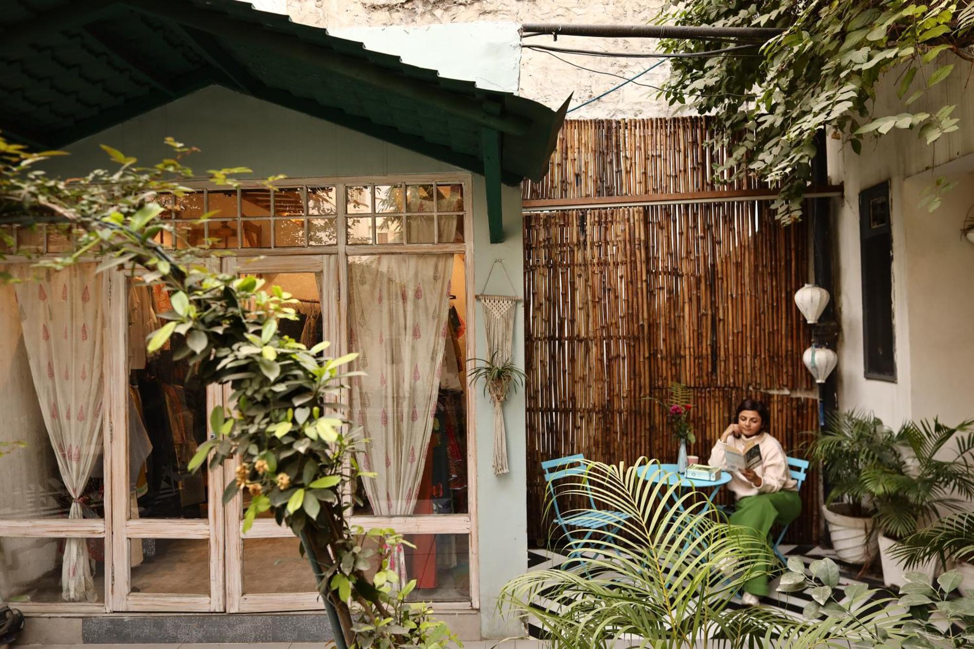 The Bougainvillea Bed & Breakfast Amritsar Bagian luar foto